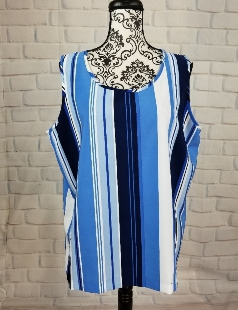 Susan Graver size 1x strip print tank popover top